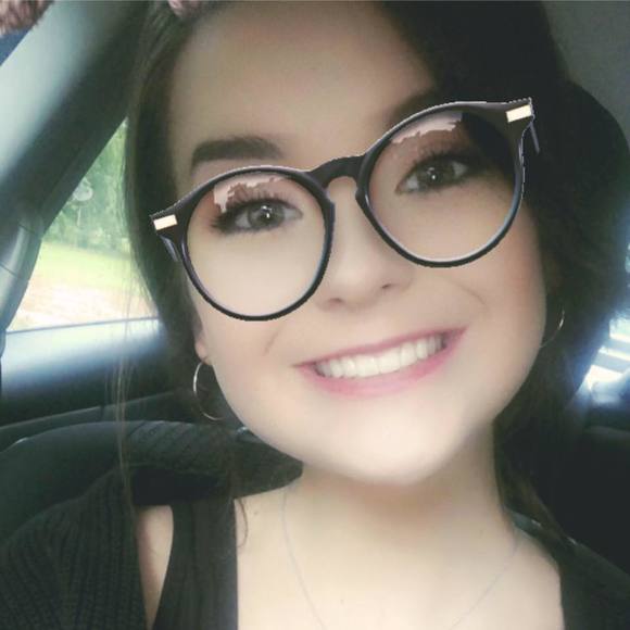 Meet your Posher, Bailey - Picture 1 of 1